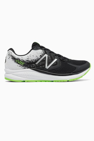 New Balance 11290 рублей newbalance.ru.