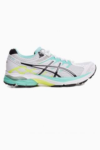 Asics 3900 рублей КМ20.