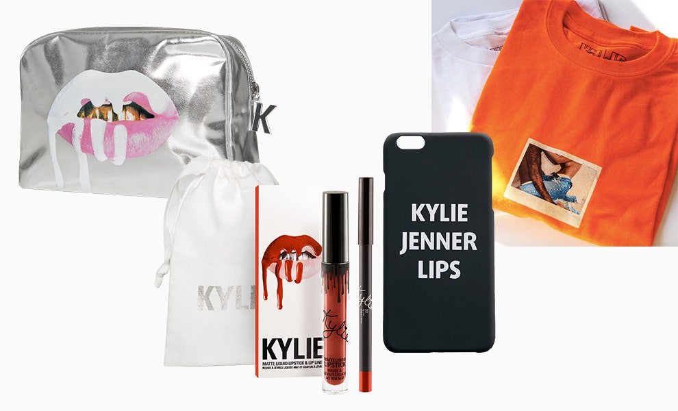Кайли Дженнер открыла первый офлайн магазин Kylie в ЛосАнджелесе | Vogue