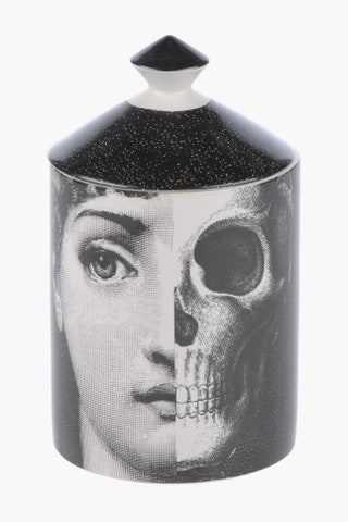 Свеча Fornasetti 14600 руб. yoox.com.