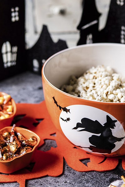 Аксессуары для Хеллоуина свечи тыквыподсвечники посуда часы череп кошки и совы | Vogue