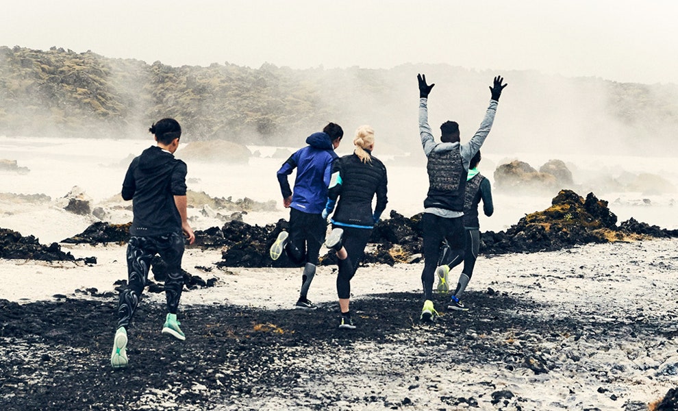 Бег зимой на свежем воздухе Apple Watch Nike и форма для зимних тренировок | Vogue