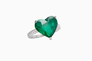 Белое золото бриллианты и изумруд — кольцо Chopard — ЦУМ ул. Петровка дом 2.