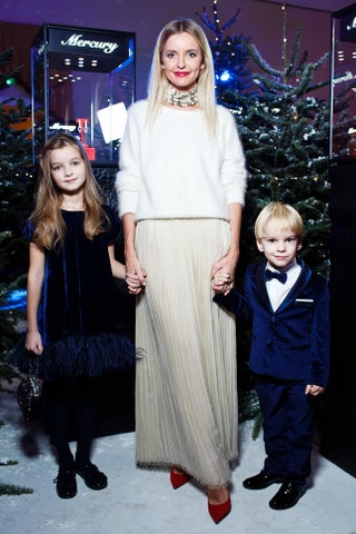Наталья Якимчик с сыном Андреем и дочерью Александрой.