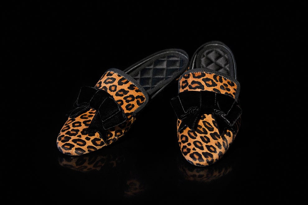 Зимняя коллекция обуви Aleksander Siradekian с принтом имитирующим шкуру леопарда | Vogue
