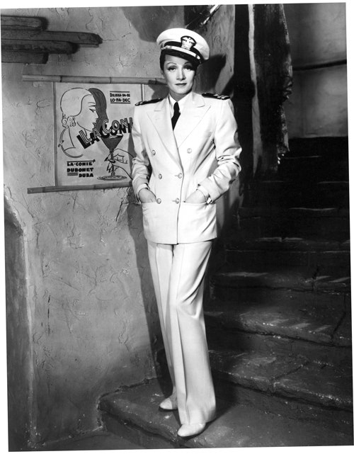 Марлен Дитрих как актриса повлияла на женскую моду и феминизацию | Vogue