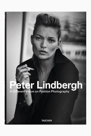 Работы фотографа изменившего представление о красоте. Peter Lindbergh A Different Vision on Fashion Photography 70...