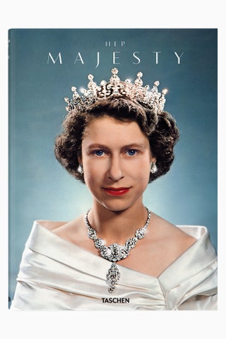 Великолепие королевы Елизаветы II в рассказах и фотографиях. Her Majesty  27.99 taschen.com.