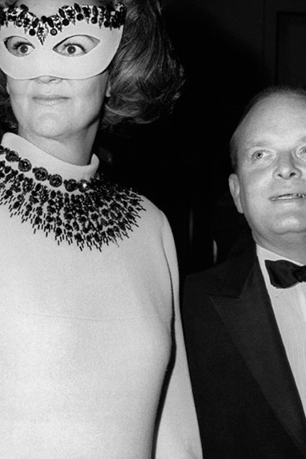 Платья в чернобелой гамме вечерние наряды как для легендарного бала Трумэна Капоте | Vogue