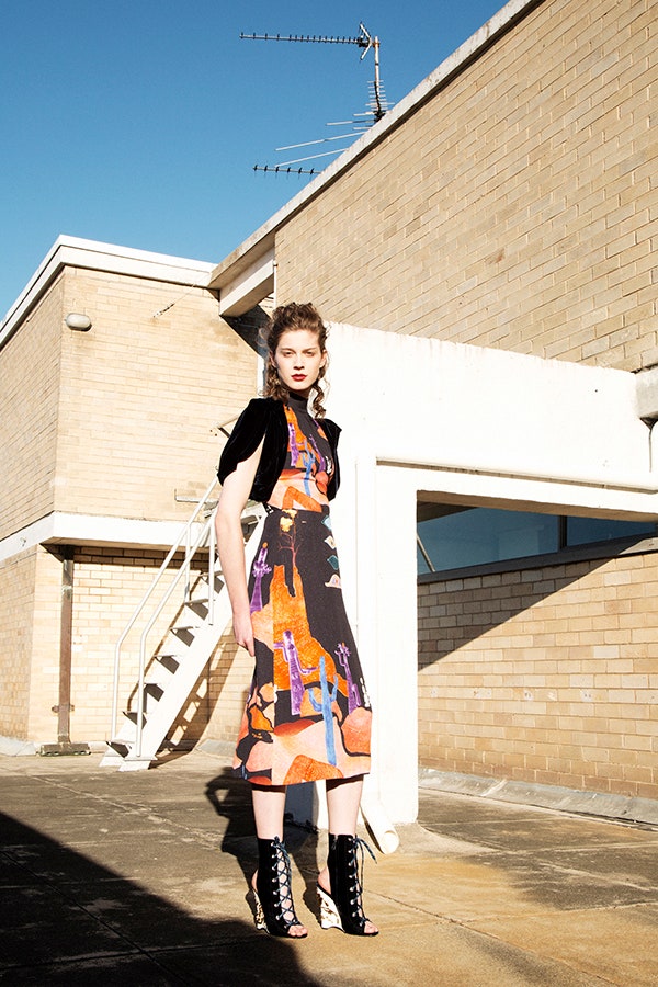 Осеняя коллекция Prada съемки с модельютрансгендером Дани Сопальски | Vogue