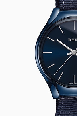 Керамические часы Rado True Colours на браслетах Nato | Vogue