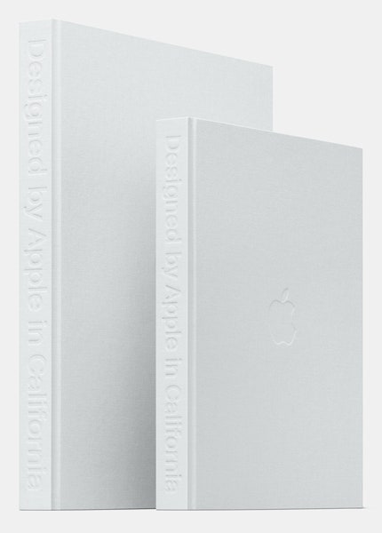 Книга Designed by Apple in California о фирменном дизайне знаковых продуктов бренда | Vogue