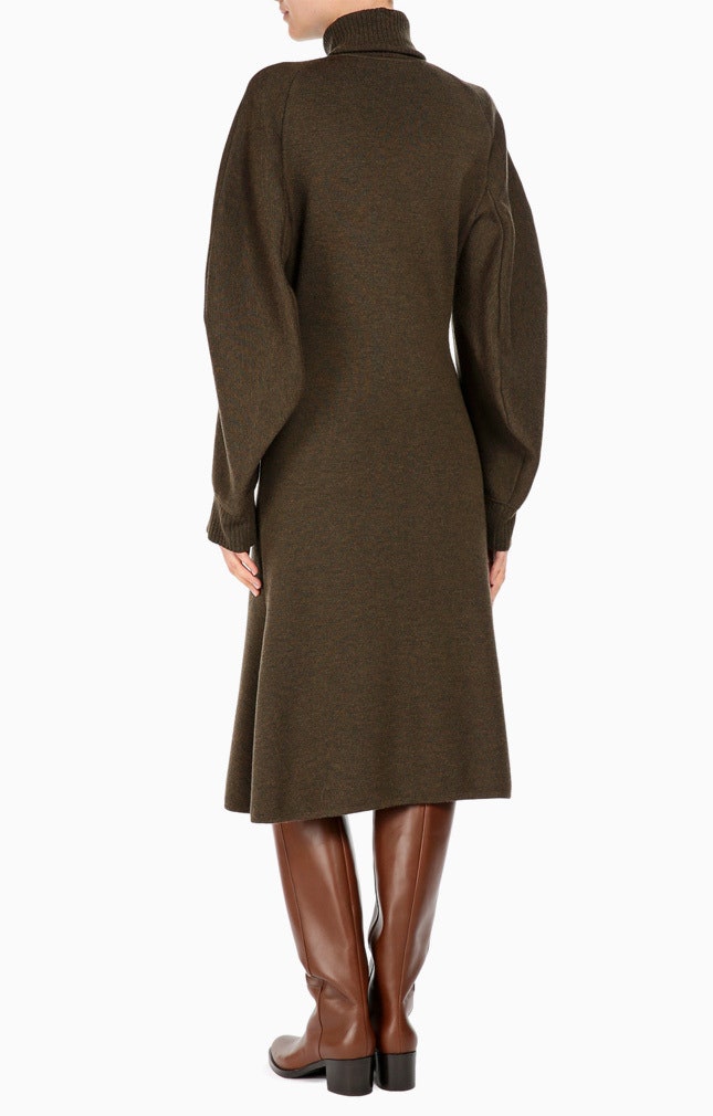 Шерстяное платьесвитер Balenciaga уютная модель для холодов | Vogue