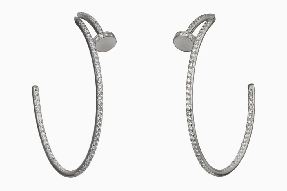 Серьги Juste un Clou Cartier в виде гвоздей на каждый день и для выхода в свет | Vogue