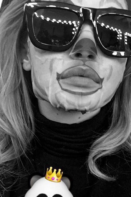 Корейские маски для лица в виде мордочек животных | Vogue