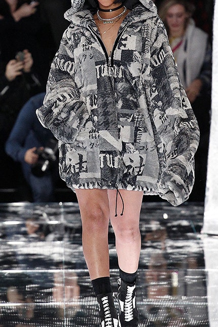 Рианна покажет коллекцию Fenty x Puma на Неделе моды в Париже 28 сентября | Vogue
