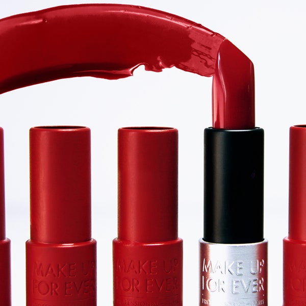 Премьера диких цветных помад Icona Pop для Make Up For Ever