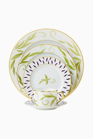 Столовый набор Bernardaud цена по запросу ЦУМ.
