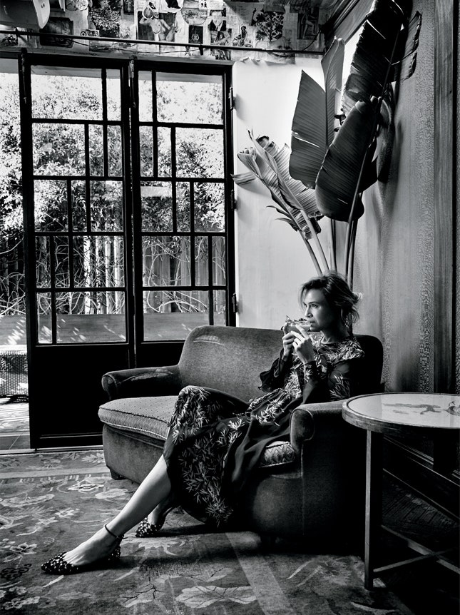 Рене Зеллвегер фото и интервью с актрисой накануне премьеры фильма «Бриджит Джонс 3» | Vogue