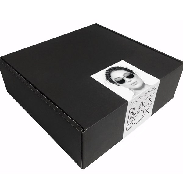 Коробка с секретом: Cosmotheca Blackbox