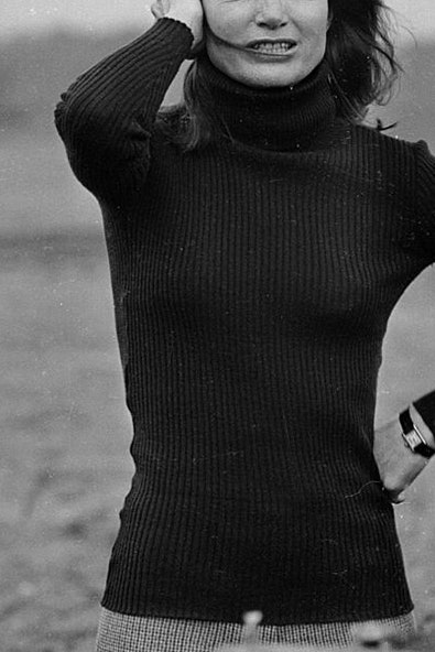 Стиль Жаклин Кеннеди современные вещи и аксессуары для создания модных образов | Vogue