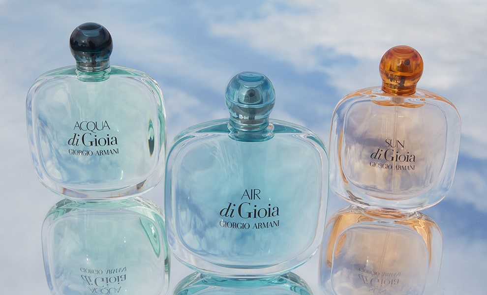 Giorgio Armani ароматы Sun di Gioia и Air di Gioia  летние парфюмерные новинки бренда | Vogue