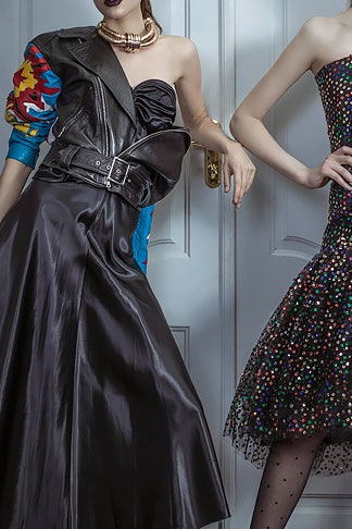 Винтажная одежда из магазина Peremotka в современных образах навеянных модными показами | Vogue