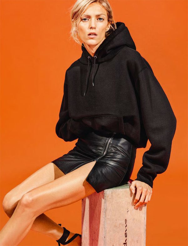 Новая коллекция Ани Рубик для Iro появится в магазинах бренда в июне | Vogue