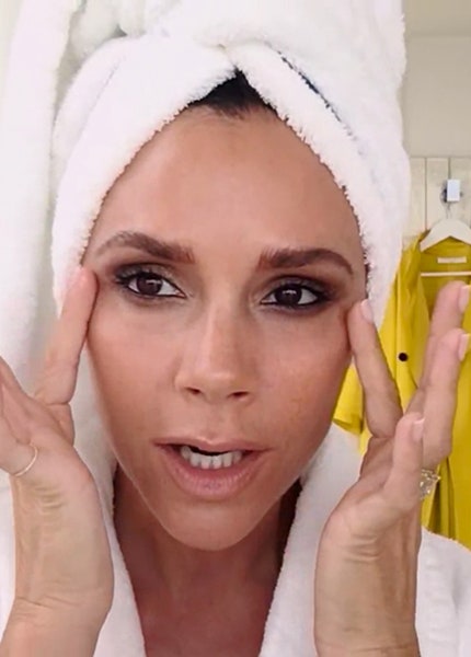 Виктория Бекхэм и Este Lauder выпустили коллекцию косметики для макияжа | Vogue