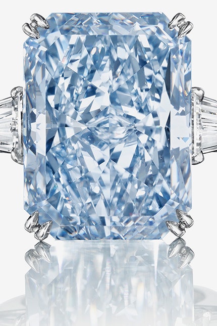 Голубой бриллиант Cullinan Dream в 24 карата продан на торгах Christie's по рекордной цене | Vogue