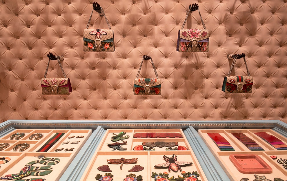 Сумки Gucci Dionysus персонифицированные аксессуары по собственному дизайну | Vogue