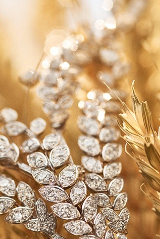 Коллекция украшений Les Blés de Chanel золотые колосья с бриллиантами | Vogue