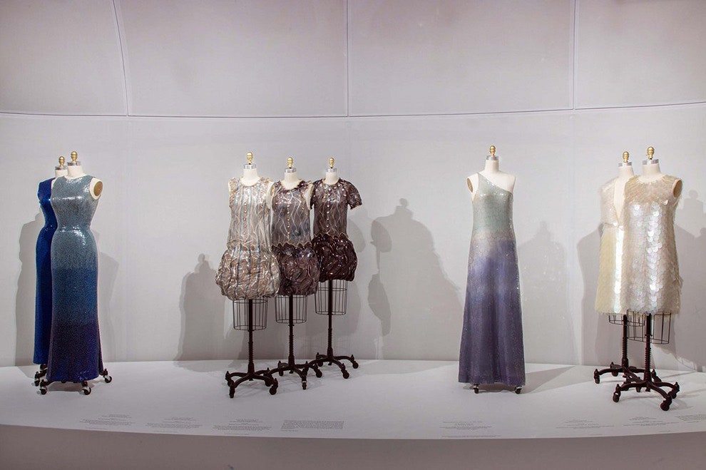 Выставка Manus x Machina в музее Metropolitan посвященная связи моды и технологий | Vogue