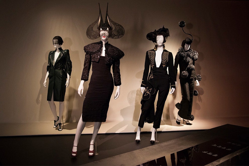 Выставка «Модная жизнь Изабеллы Блоу» в Сиднее в музее Пауэрхаус | Vogue
