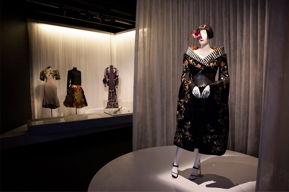 Выставка «Модная жизнь Изабеллы Блоу» в Сиднее в музее Пауэрхаус | Vogue