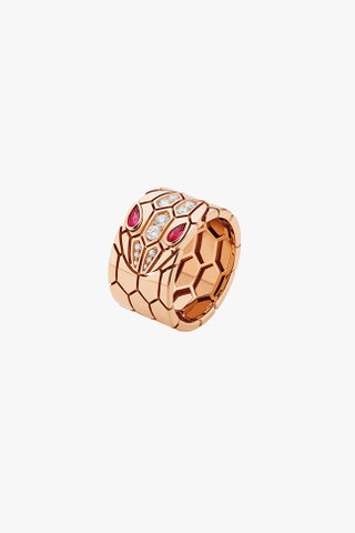 Кольцо из розового золота с бриллиантами и рубеллитами.