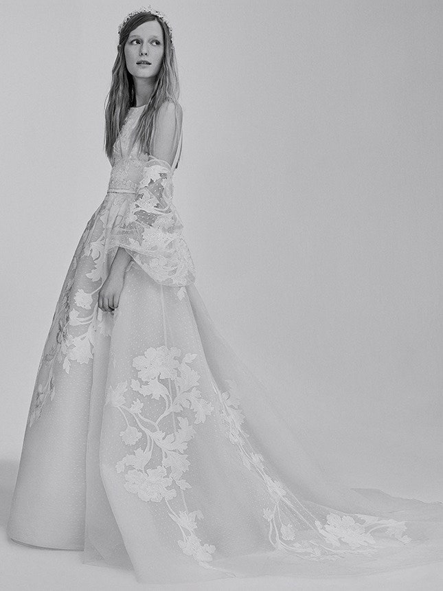 Elie Saab запускает свадебную линию фото подвенечных нарядов из дебютной коллекции | Vogue