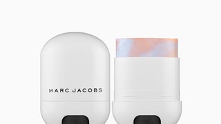 Стиккорректор Marc Jacobs Beauty Cover Stick Bright Now праймер и консилер | Vogue