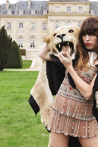 Лу Дуайон в рекламной кампании ЦУМа фото со съемок рекламы | Vogue