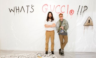 Алессандро Микеле и Тревор Эндрю во временной студии Trouble Andrew в штабквартире Gucci в Милане.
