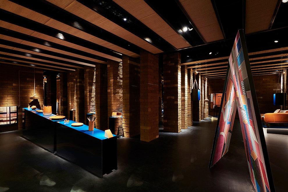 Инсталляция Hermès на Salone del Mobile 2016 фото изза кулис и детали подготовки | Vogue