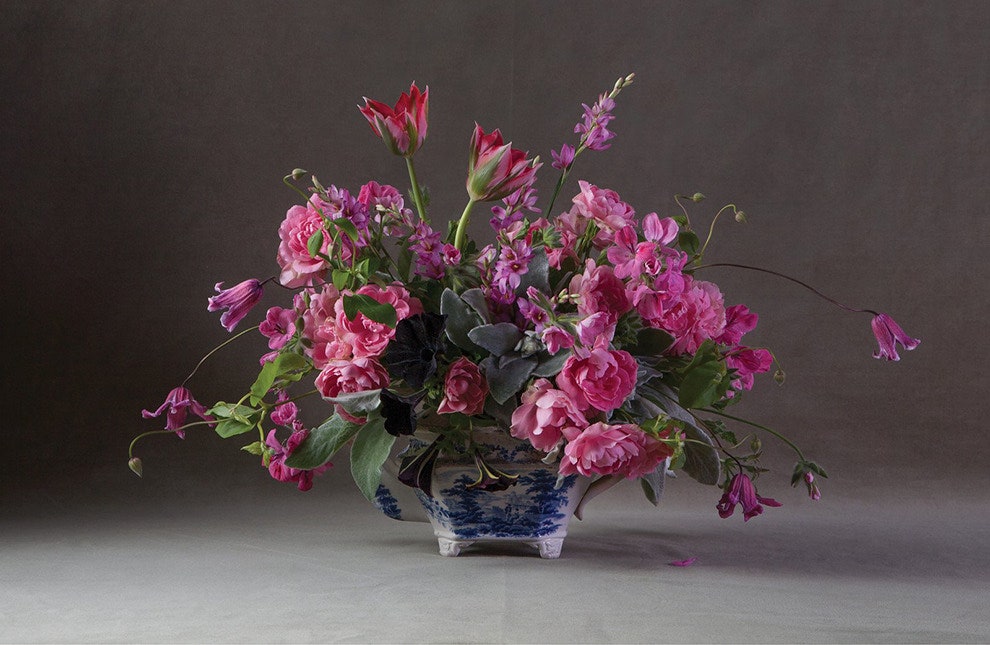 Книга Styling Nature пособие для флористов с фото красивых букетов и композиций | Vogue