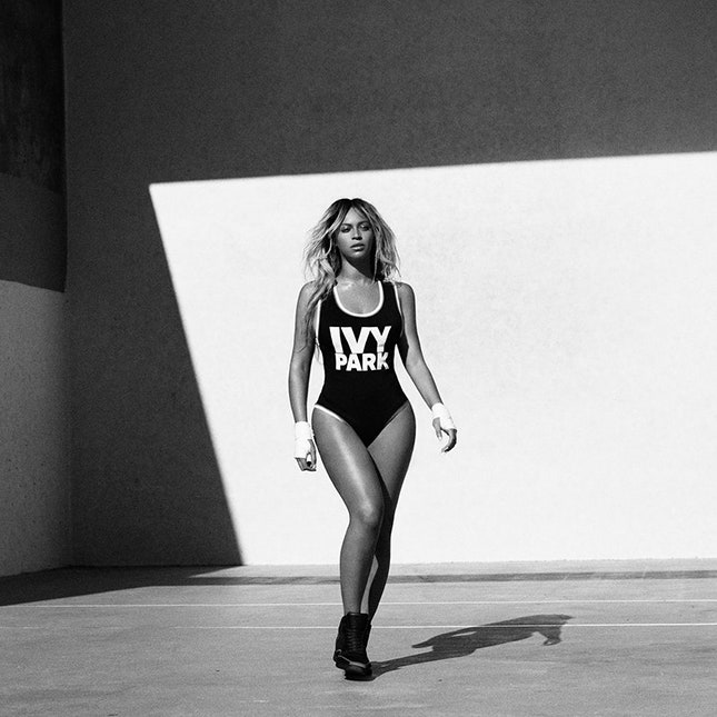 Бейонсе выпустила линию спортивной одежды Ivy Park при поддержке владельца  марки Topshop, Vogue