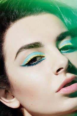 Карандаши Make Up For Ever Aqua XL Eye Pencil в 20 оттенках стойкий цветной макияж | Vogue