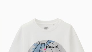 Коллекция Олимпии ЛеТан и Uniqlo футболки топы без рукавов и холщовая сумка | Vogue
