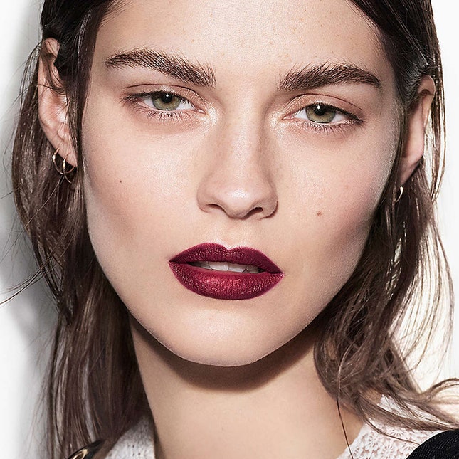 Кружевная пудра со сверкающими частицами Burberry Runway Palette