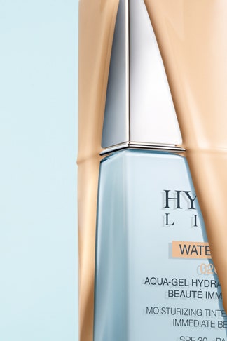 Новинки линии Hydra Life от Dior тональный аквагель маскажеле и маска в капсулах | Vogue