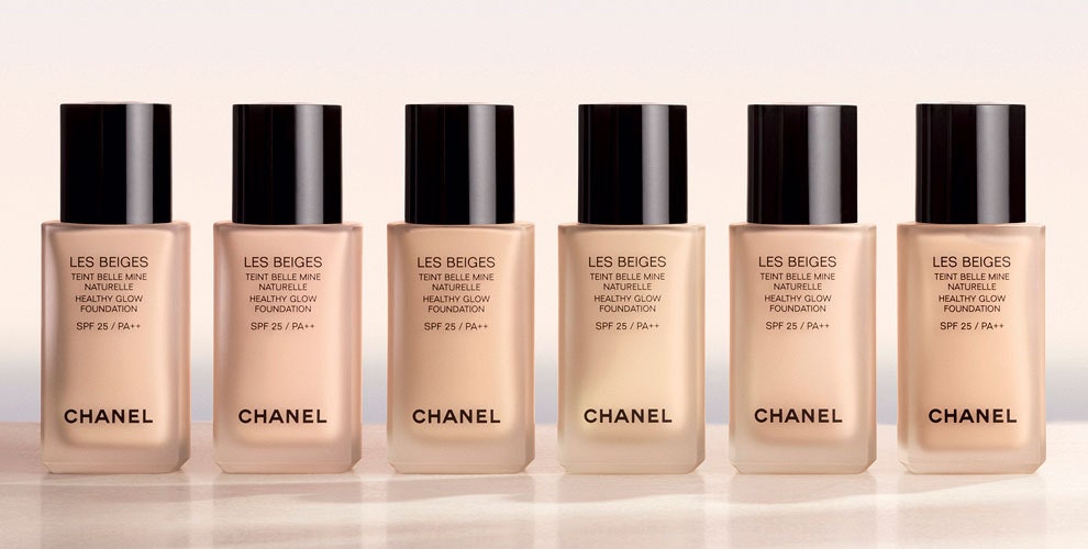 Chanel Les Beiges тональный флюид для естественного макияжа с эффектом сияния | Vogue