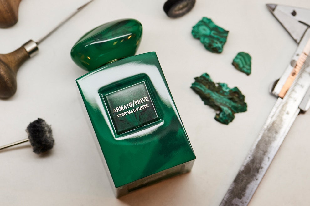 Ароматы Armani Priv La Collection de Terres Prcieuses Vert Malachite и Rouge Malachite | Vogue