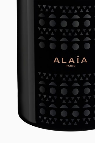 Alaïa Paris аромат водки и секса во флаконе духов и перфорированной свече | Tatler